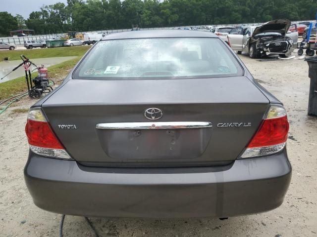 2005 Toyota Camry LE