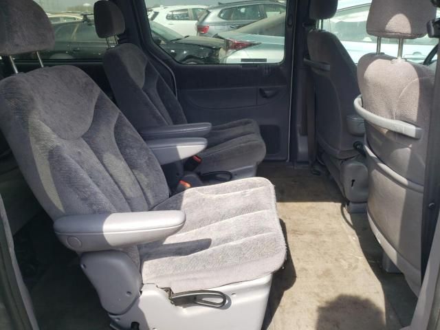 2000 Chrysler Town & Country LXI