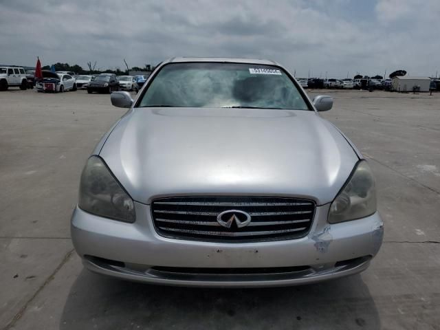 2004 Infiniti Q45