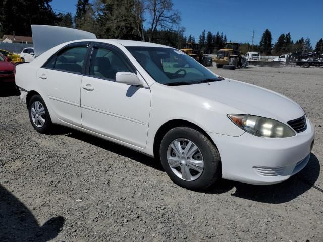 2005 Toyota Camry LE