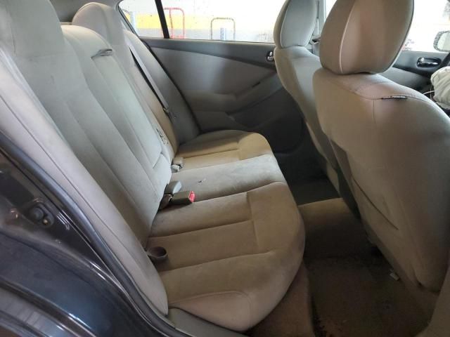 2010 Nissan Altima Base