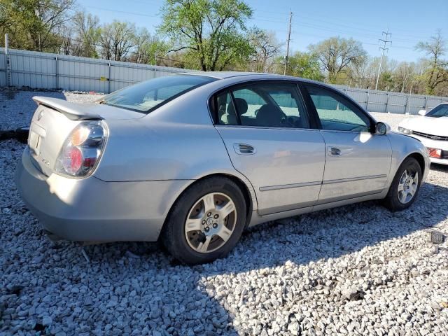 2004 Nissan Altima Base