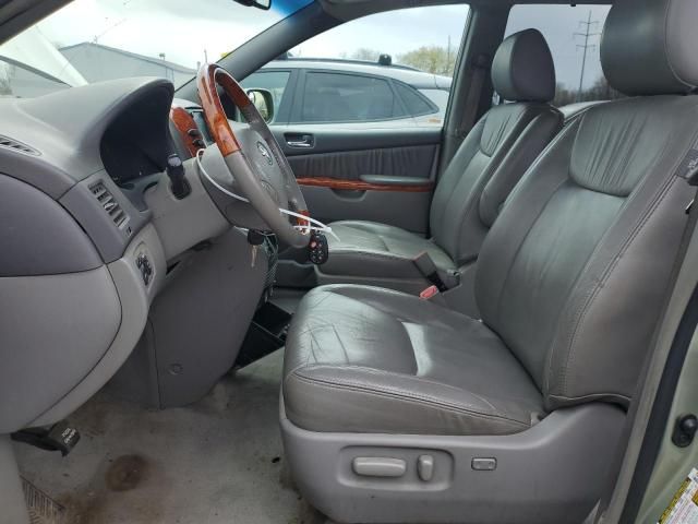 2010 Toyota Sienna XLE