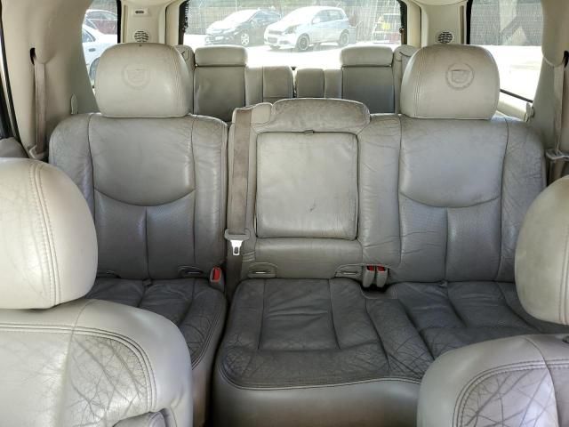 2004 Cadillac Escalade Luxury