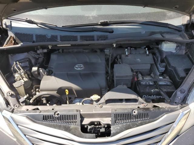 2012 Toyota Sienna XLE