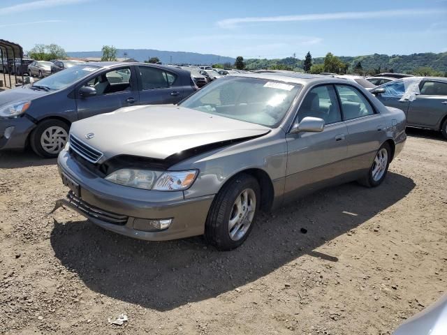 2000 Lexus ES 300