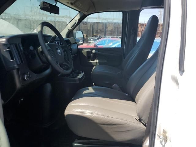 2013 Chevrolet Express G2500 LS