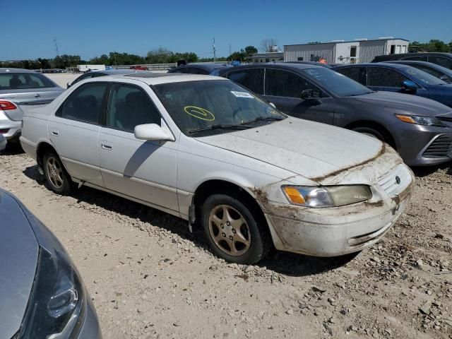 1999 Toyota Camry LE