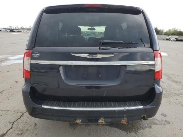 2011 Chrysler Town & Country Touring L