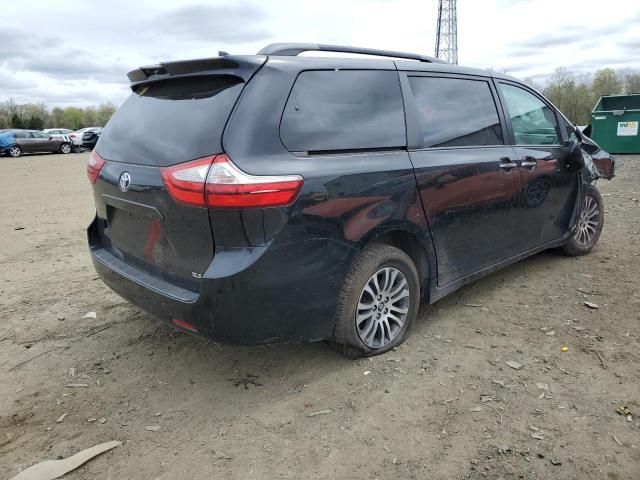 2019 Toyota Sienna XLE