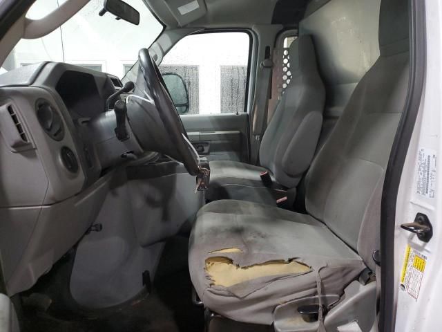 2013 Ford Econoline E350 Super Duty Van