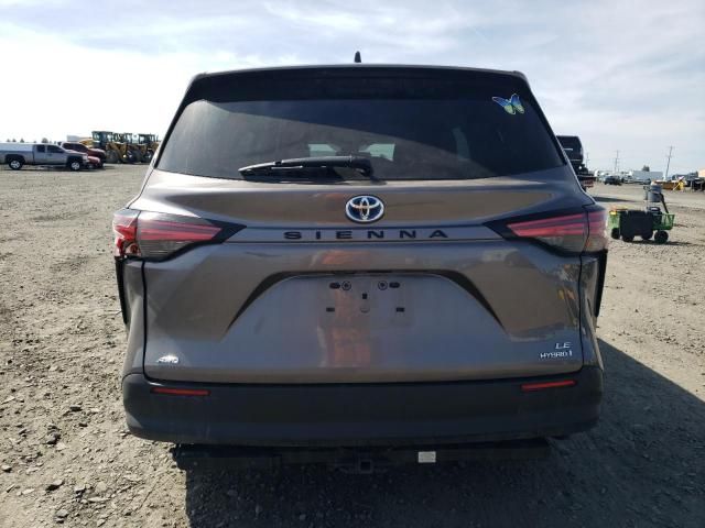 2021 Toyota Sienna LE