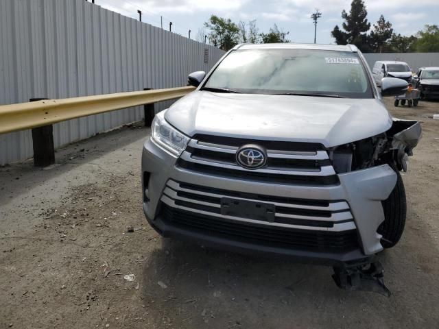 2019 Toyota Highlander SE