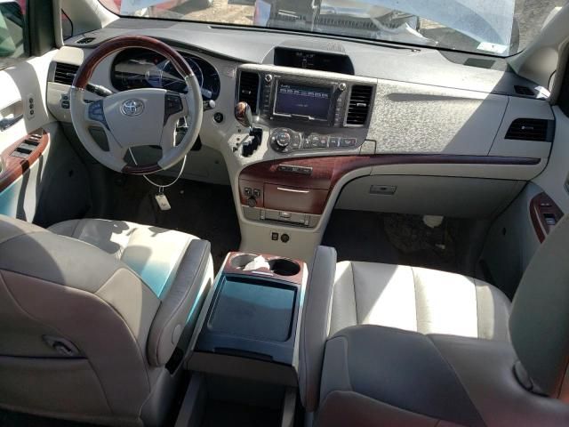 2011 Toyota Sienna XLE