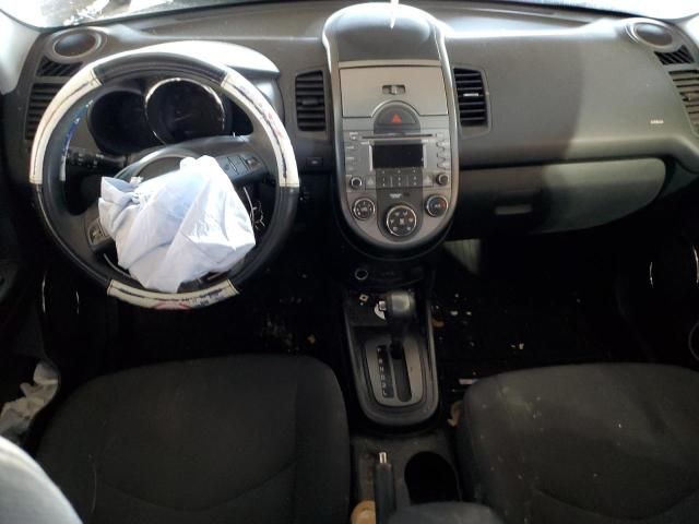 2010 KIA Soul +