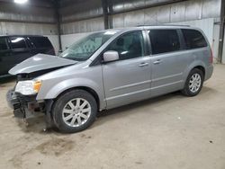 Salvage cars for sale at Des Moines, IA auction: 2013 Chrysler Town & Country Touring