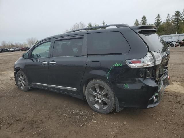 2015 Toyota Sienna Sport