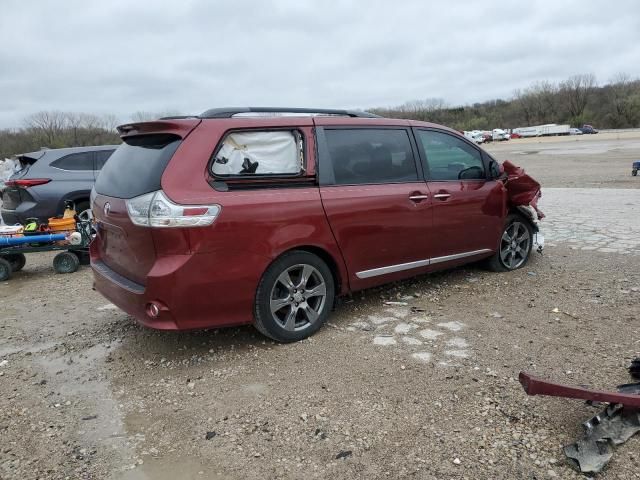 2017 Toyota Sienna SE