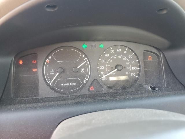 2000 Chevrolet GEO Prizm Base