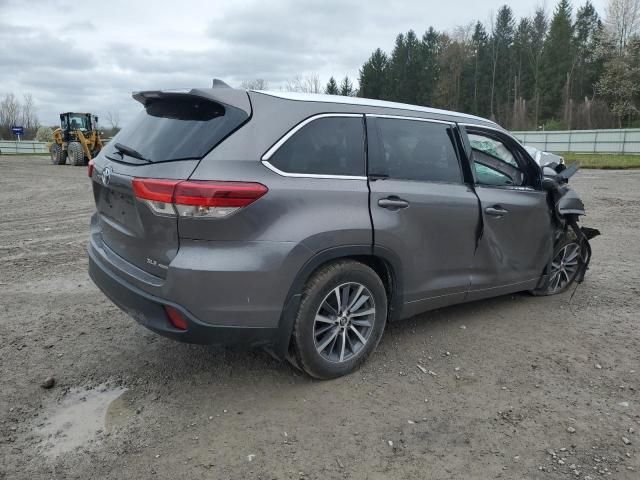 2018 Toyota Highlander SE