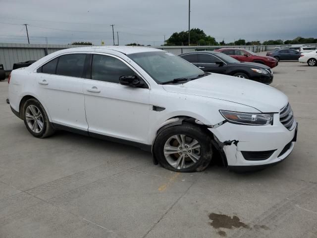 2018 Ford Taurus SE