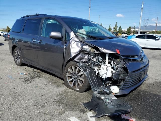 2019 Toyota Sienna XLE