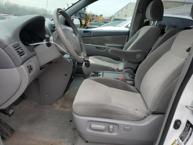 2010 Toyota Sienna CE