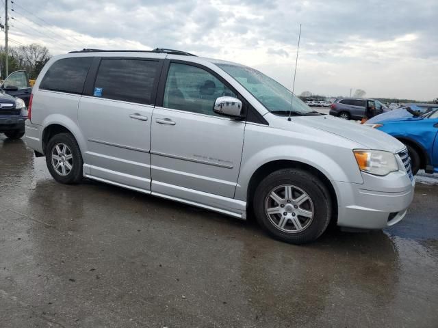 2010 Chrysler Town & Country Touring Plus