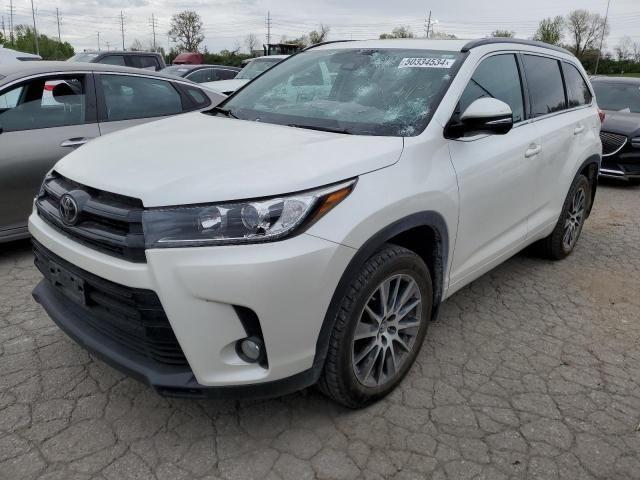 2017 Toyota Highlander SE