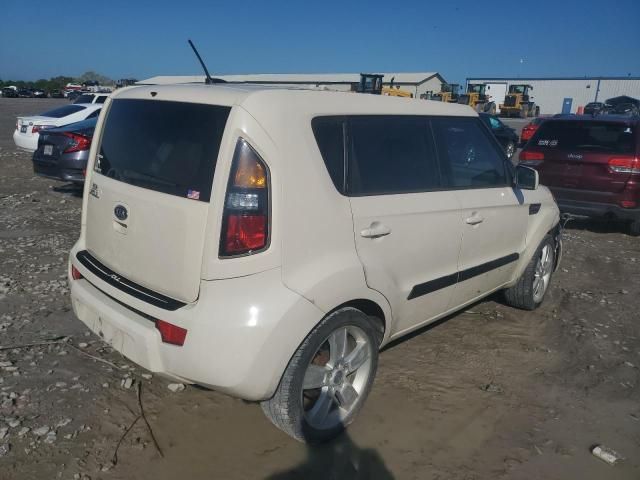 2011 KIA Soul +