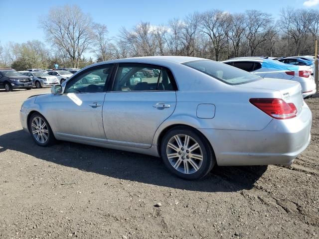 2005 Toyota Avalon XL