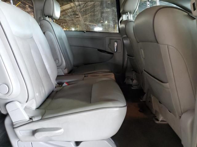 2015 Nissan Quest S