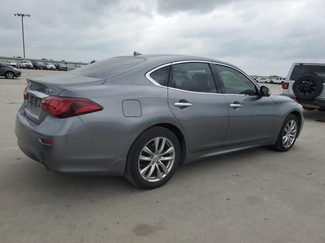 2015 Infiniti Q70 3.7