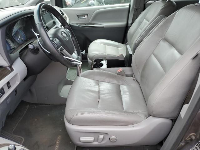 2017 Toyota Sienna XLE