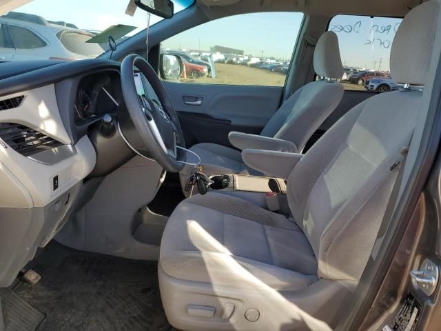 2015 Toyota Sienna LE