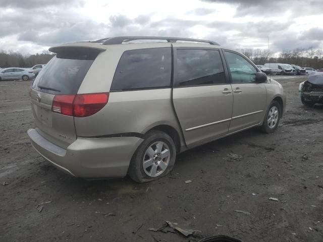 2004 Toyota Sienna CE