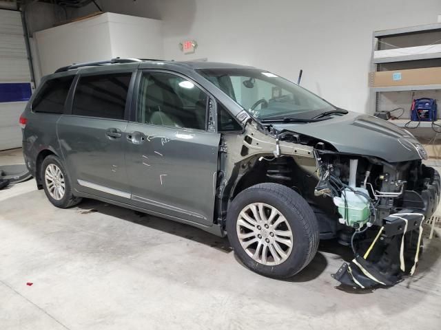 2014 Toyota Sienna XLE