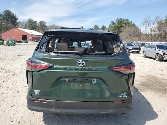 2022 Toyota Sienna XLE