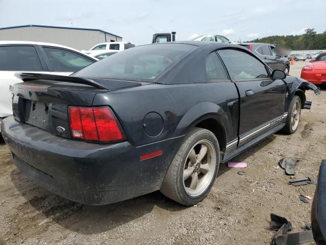 2000 Ford Mustang