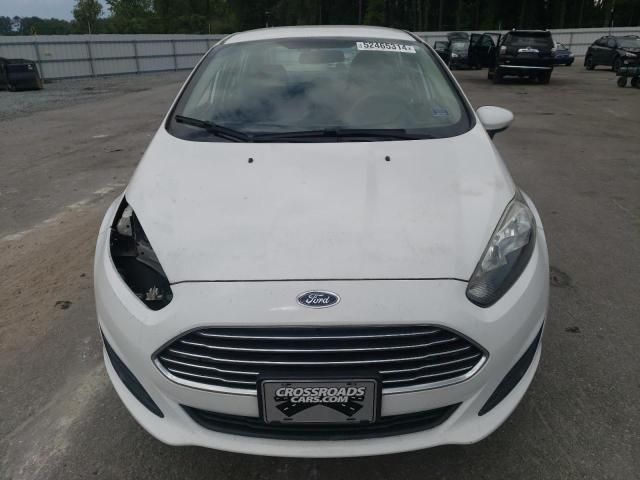 2015 Ford Fiesta SE