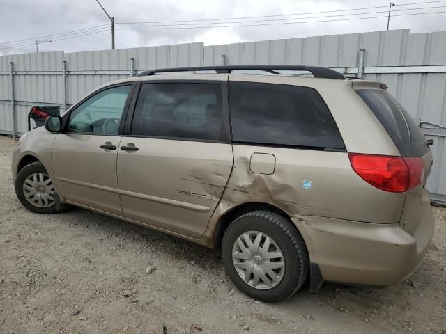 2009 Toyota Sienna CE