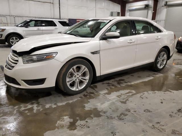 2017 Ford Taurus SEL