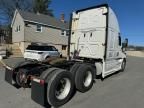 2019 Freightliner Cascadia 126