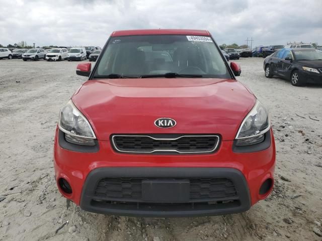 2013 KIA Soul +