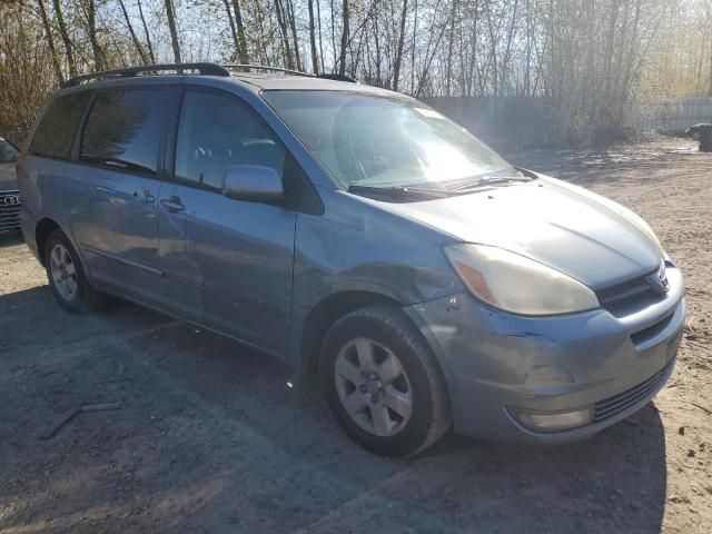 2004 Toyota Sienna XLE