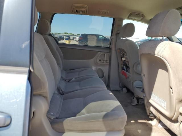 2006 Toyota Sienna CE