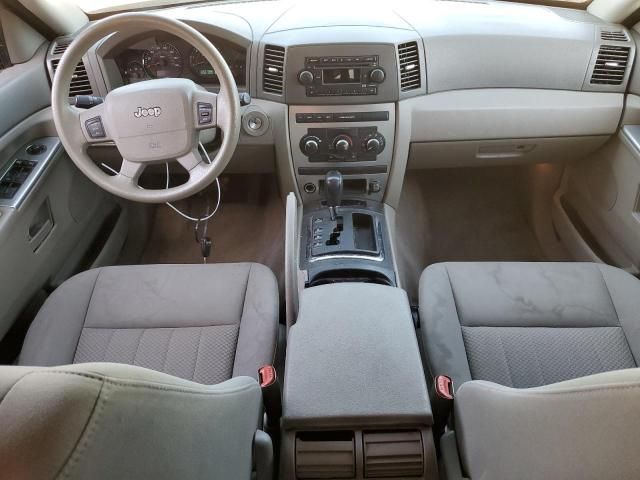 2005 Jeep Grand Cherokee Laredo