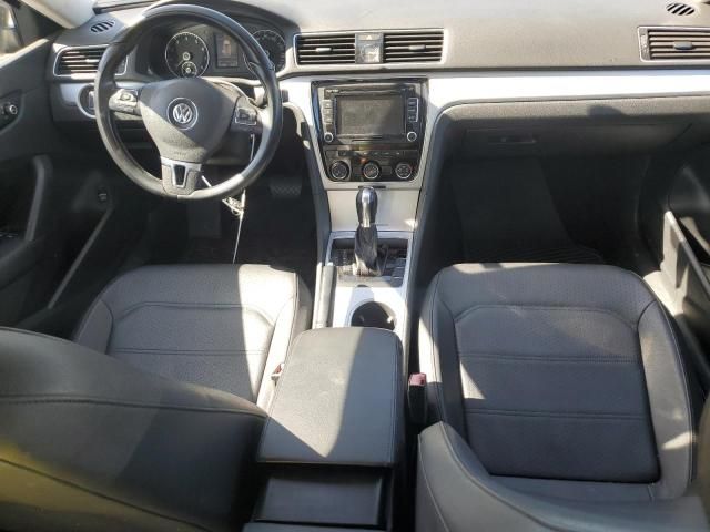 2013 Volkswagen Passat SE