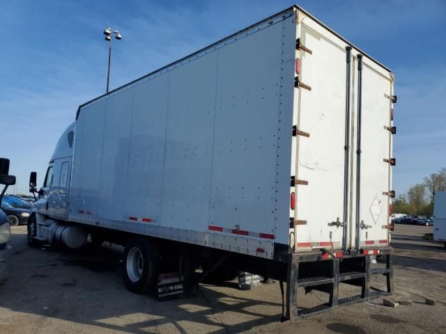 2015 Freightliner Cascadia 113