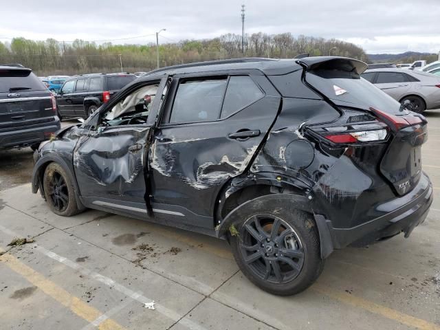 2023 Nissan Kicks SR